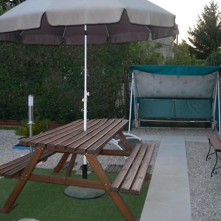 Apartament Studio 66 Caumont-sur-Durance Zewnętrze zdjęcie